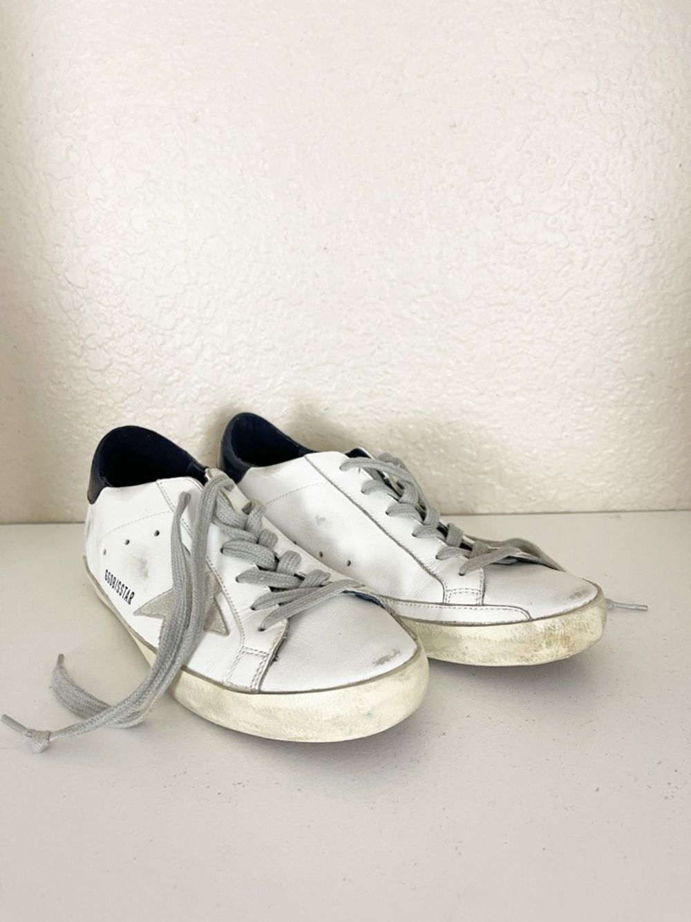 Golden Goose Superstar White Leather Sneaker with Grey Star - Picture 6 of 15